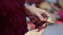 Aprende a tejer una HUDSON SHIRT con lana gruesa de WE ARE KNITTERS