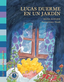Lucas duerme en un jardín